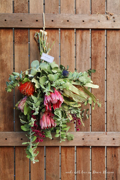 Custmised Dried Flowers Bouquet